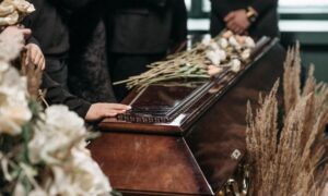 Lire la suite à propos de l’article Comment bien choisir son agence de pompes funèbres ?