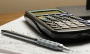 Lire la suite à propos de l’article Qui doit payer les dettes d’un défunt ?